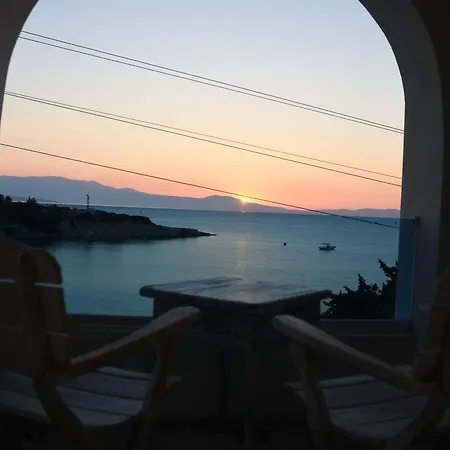 Deniz Evi Cesme