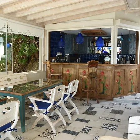 Deniz Evi בית אירוח Çeşme