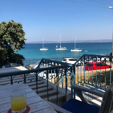 Deniz Evi * Cesme