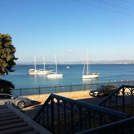 Deniz Evi Cesme