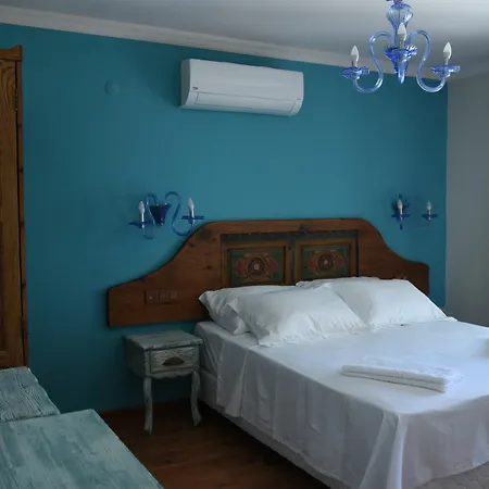Deniz Evi *